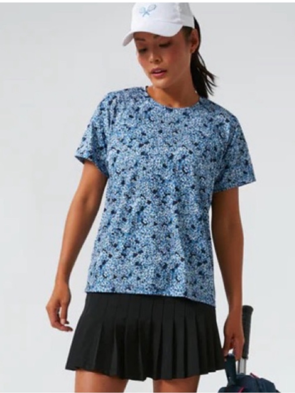 Tuckernuck Sport Hydrangea Athletic Tee Top T-Shirt Tennis Golf Run Athleisure